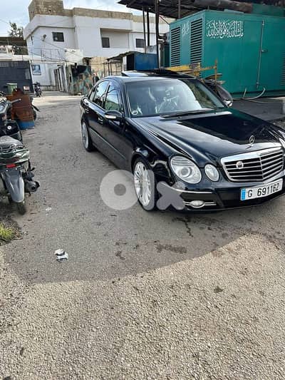 Mercedes-Benz E350 2006