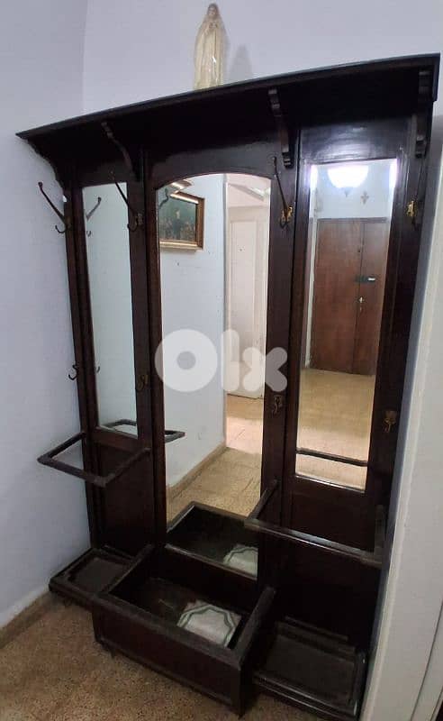 Coiffeuse + armoire + porte-chapeau 2