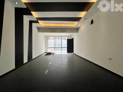 Prime Office Space for Rent on Hamraمكتب مميز للإيجار في شارع الحمرا