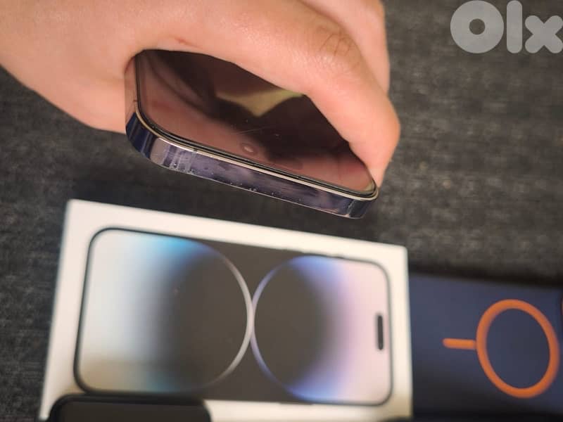 iPhone 14 pro max 512gb with all accessories 3