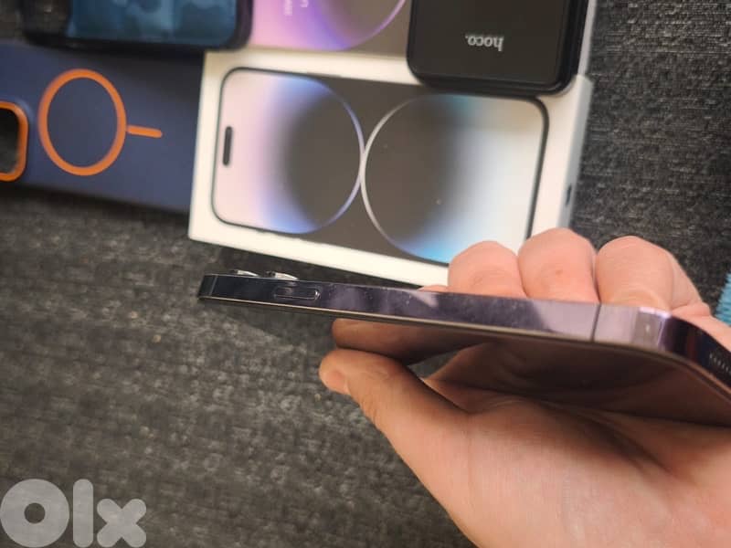 iPhone 14 pro max 512gb with all accessories 4