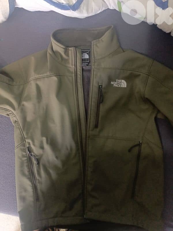 jacket and t-shirt 3