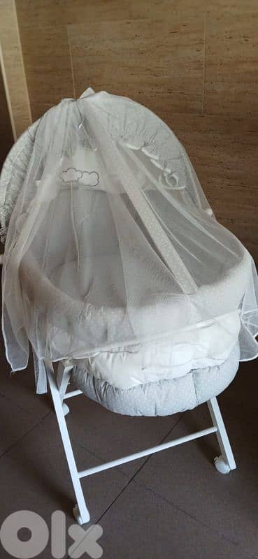 Bassinet 3