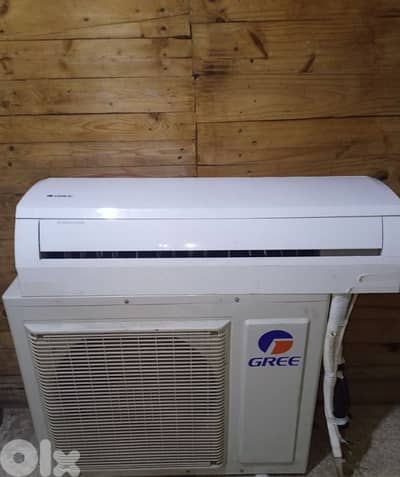 مكيف ١٨ شبه جديد غازو ٤١٠