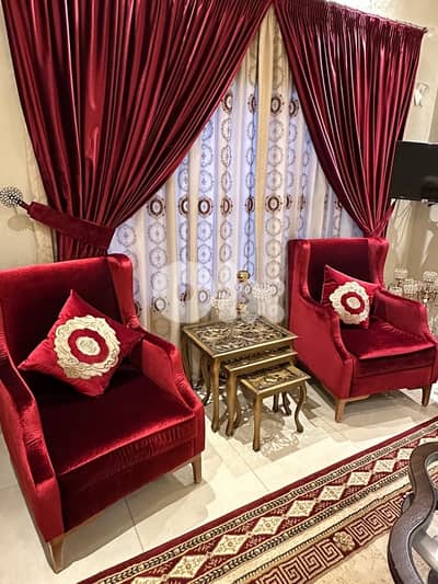 living room - غرفة جلوس