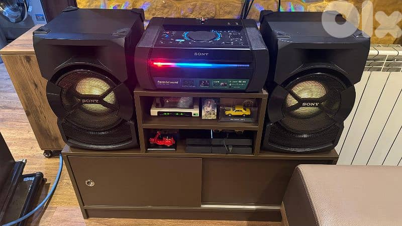 Sony stereo surround system likeee newww 1