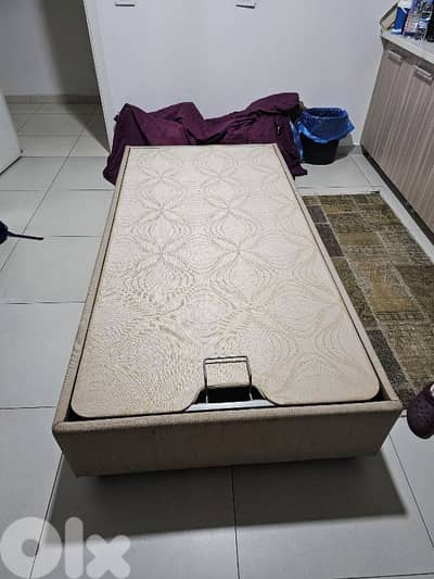 Single Bed with Storage – Very Good Condition