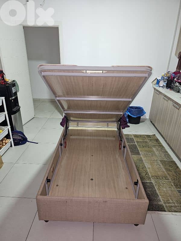 Single Bed with Storage – Very Good Condition 1