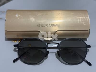 used watches and eyeglasses in very good condition