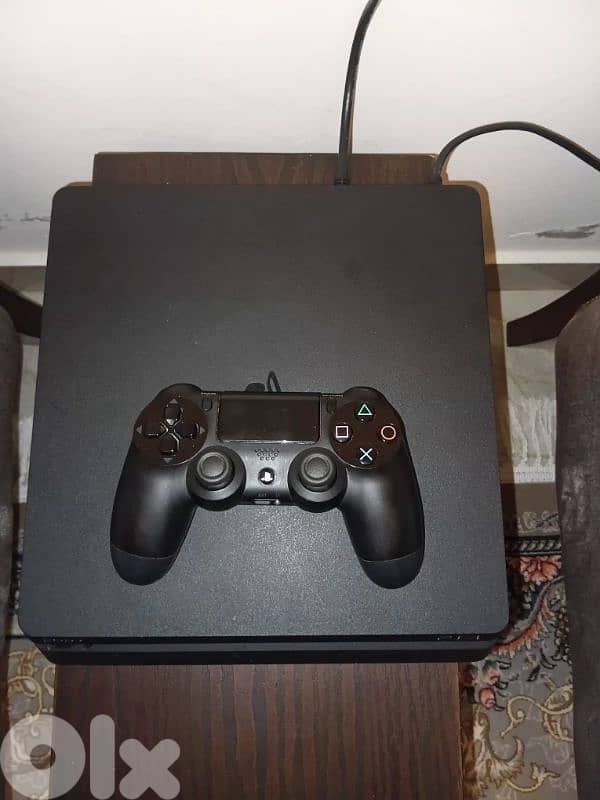 ps4 slim 500g 170$ 1