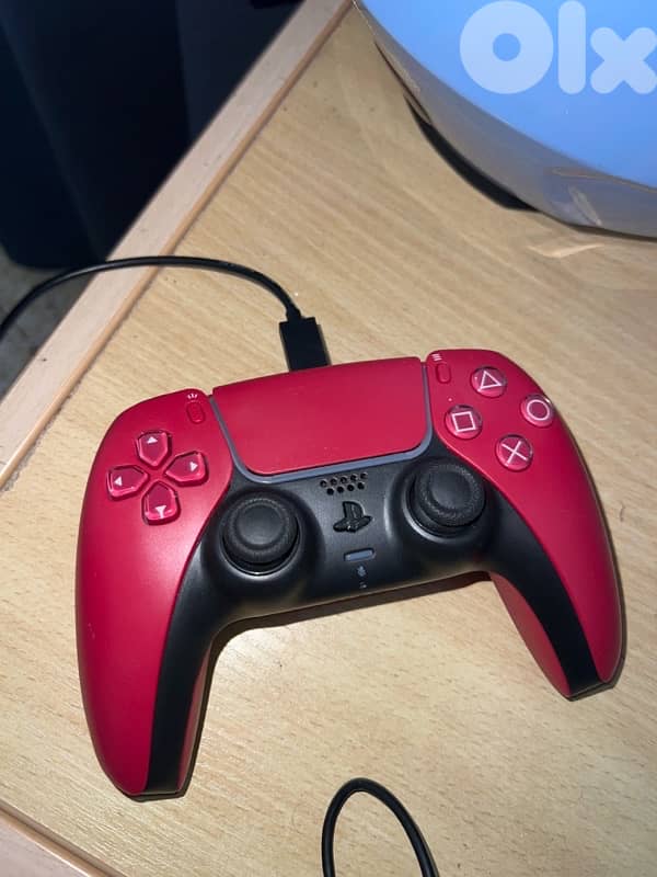 ps5 used for only 2 months 2 Controller + Cd spider-man2 1