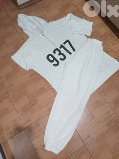 شروة تياب 140قطعة تصفية محل