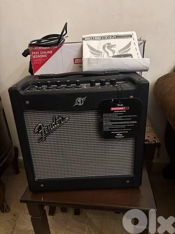fender amp electric guitar 1