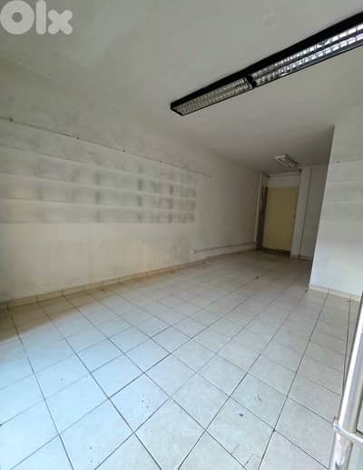 محل للايجار في الزلقا Shop for rent in Zalka