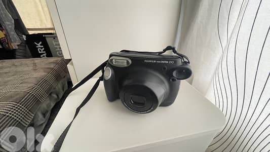 Polaroid camera Fujifilm