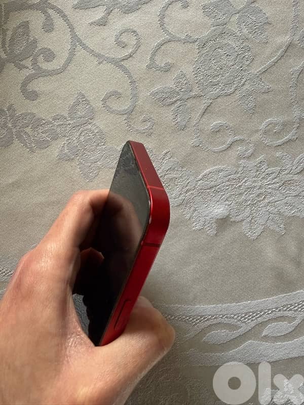 iphone 13 128gb red 3