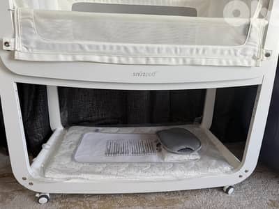 SnuzPod 5 Bedside Crib - White | Excellend Condition