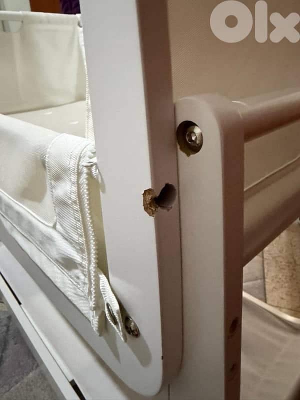 SnuzPod 5 Bedside Crib - White | Excellend Condition 2