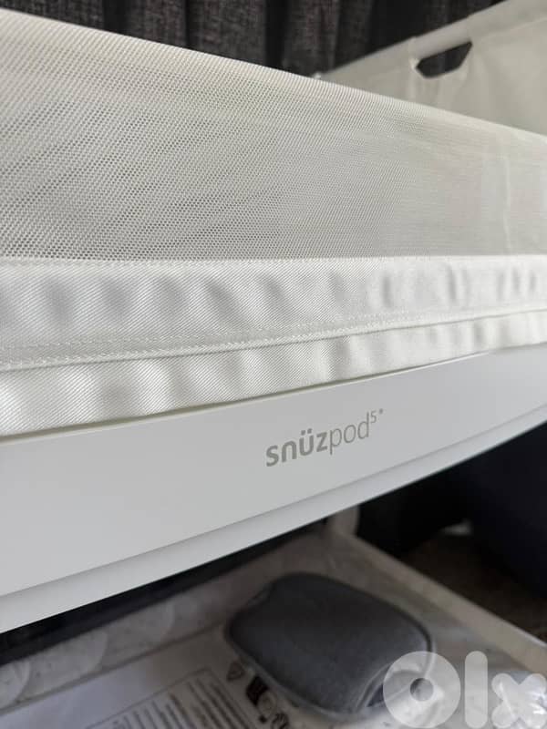 SnuzPod 5 Bedside Crib - White | Excellend Condition 3