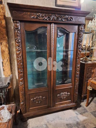 فيترين سنديان فرنسية انتيك تحفة رائعة ومميزة جدا