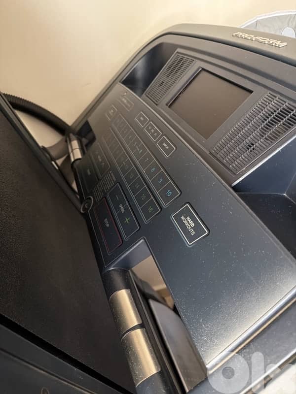 Pro-Form PF 3.9 XM Treadmill 1