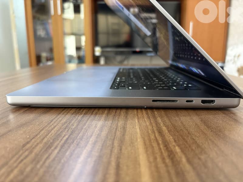 MacBook M1 16 Inch 4