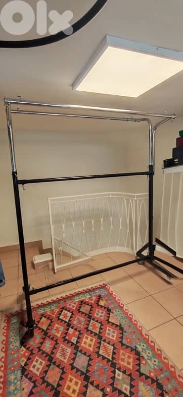 ستاند  220  * 150