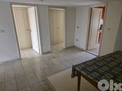 شقة او مكتب ٦٠٠م للبيع في اونيسكو