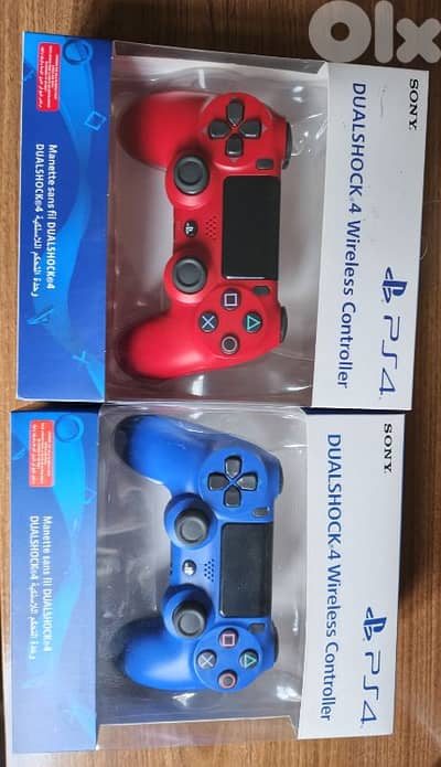 2 PS4 CONTROLLERS