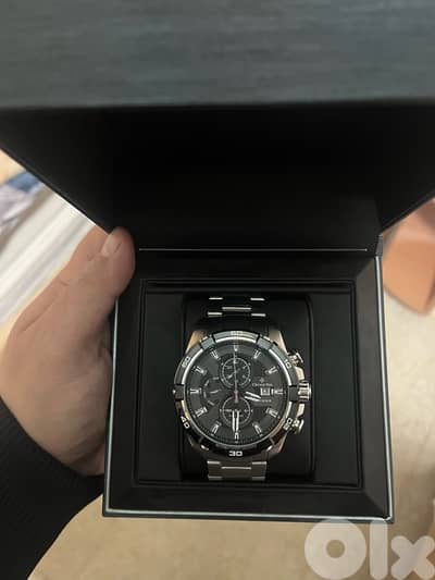 omorfia By rovina stainless watch barely used like new