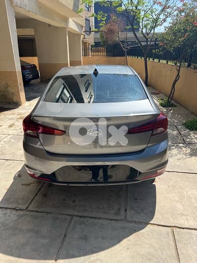 Hyundai Elantra 2019