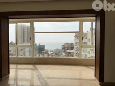 شقة ٤٠٠م للبيع في عين التينة