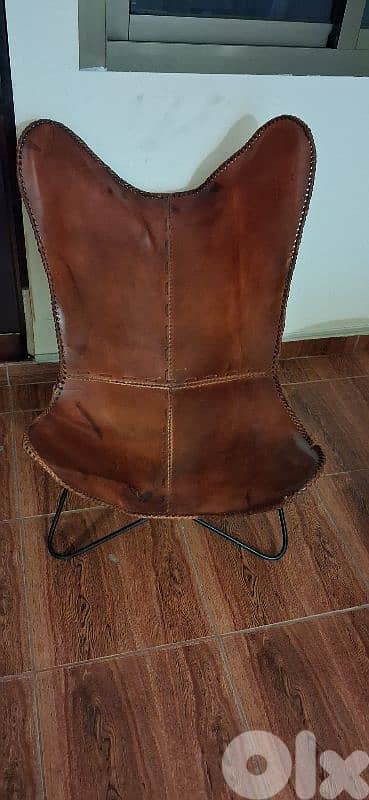كرسه جلد اصلي السعر 25$