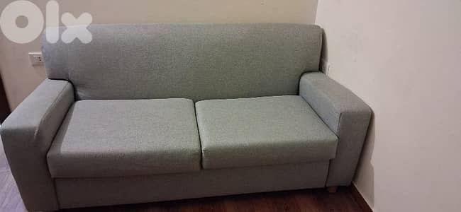 كوبايه شبه جديد السعر ٧٠ $