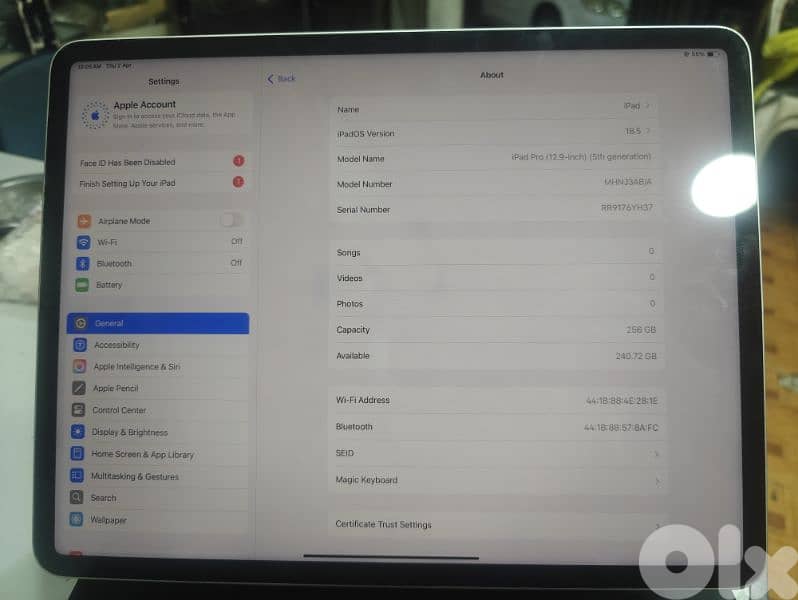ipad pro M1 12.9 inch 256GB +apple keyboard 1