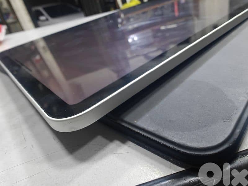 ipad pro M1 12.9 inch 256GB +apple keyboard 7