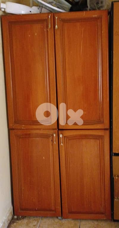 خزانات درفتين مستعملين