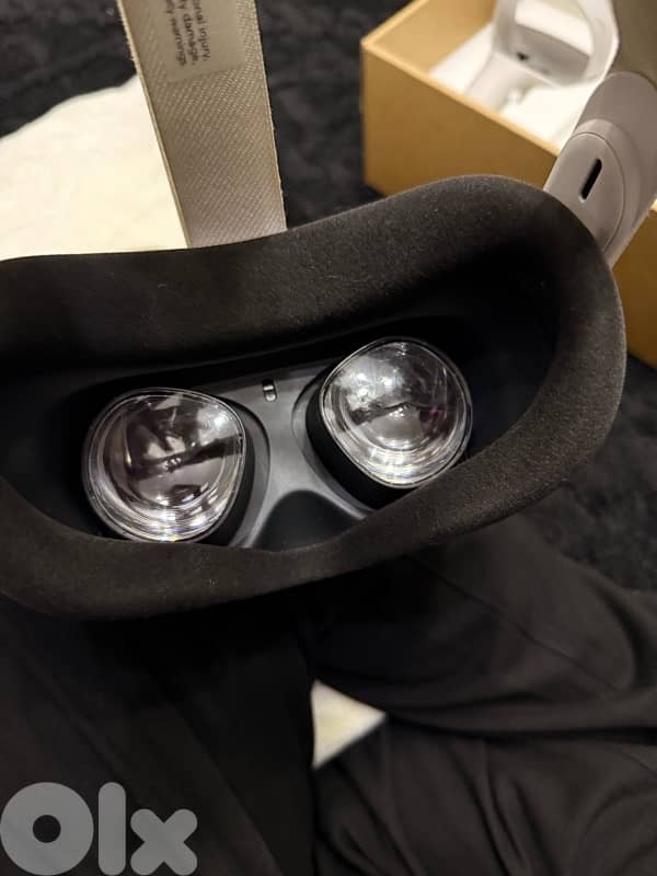 (2) oqulus quest 2 256gb 2