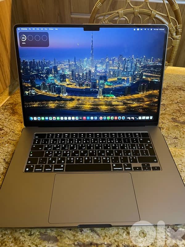 Apple Macbook M2 1