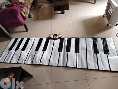 big piano toy