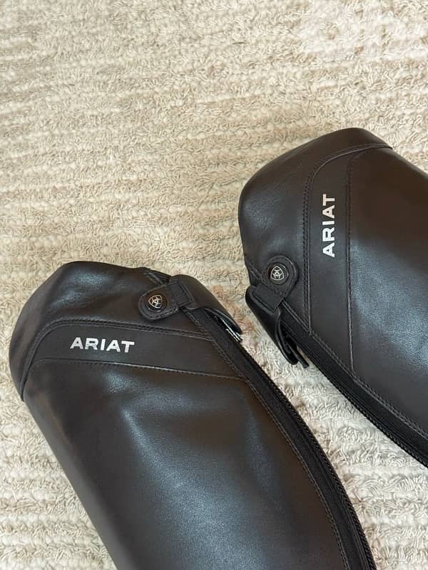Ariat Riding boots 9