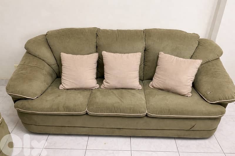 Modern Living Room furniture Set – Coffee Table + 3 Sofas 1