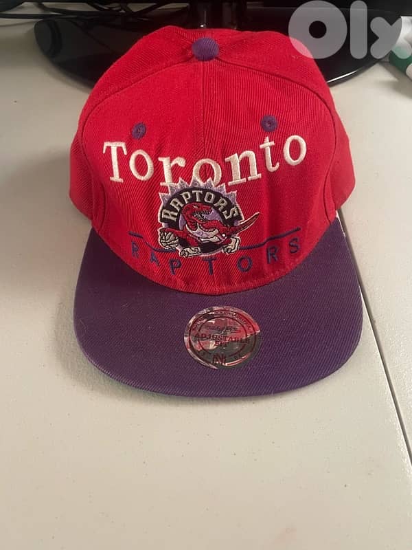 Selling Basketball Team Hats And Others 4