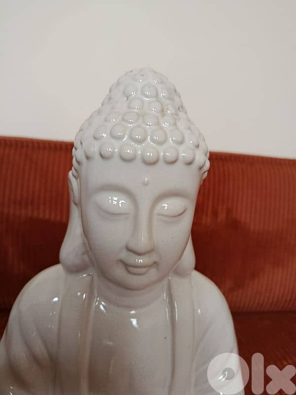 porcelain Buddha statue 3