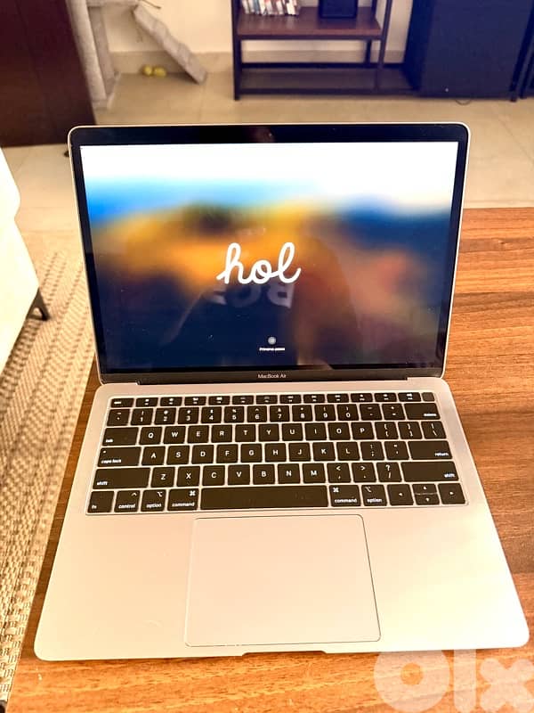 MACBOOK AIR - LIKE NEW 2