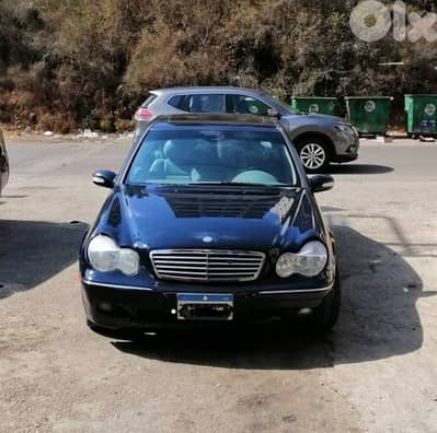 Mercedes-Benz C-Class 2005