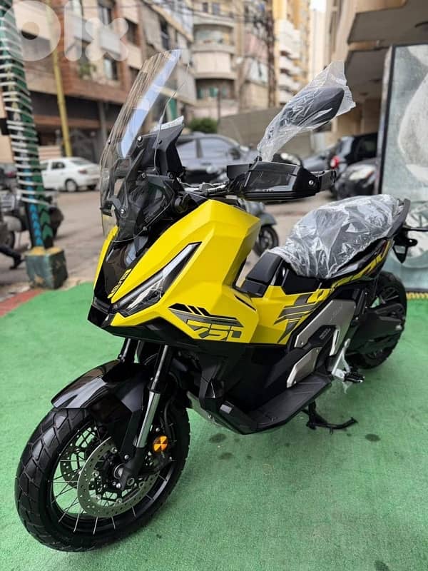 Honda ADV 750 4