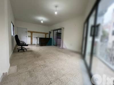 90m2 apartment 4rent in Achrafieh-Saydeh-area - الاشرفية نزلة السيده