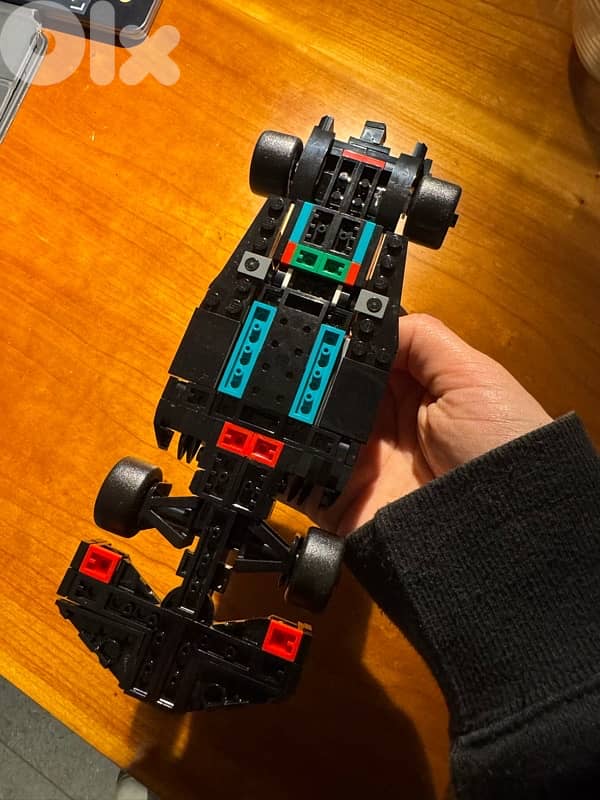 LEGO Mercedes-AMG Petronas Formula 1 Car 2