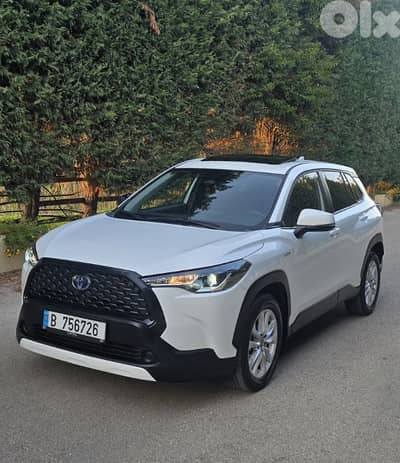 Toyota Corolla Cross SE 2023 HYBRID. . 35000 KM